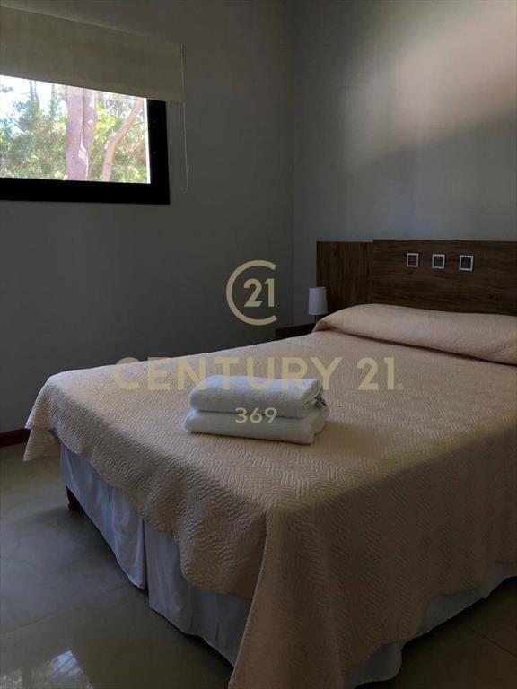 OPORTUNIDAD de inversión en SOLANAS, Casa duplex con Pisc...