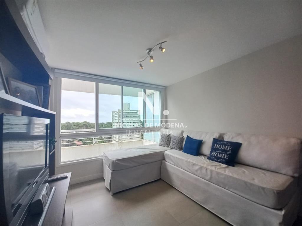 Vende apartamento de 1 dormitorio en greenlife , Punta del