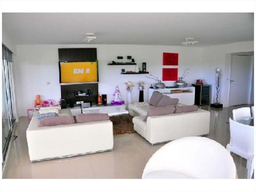 Vendo apartamento 3 dormitorios, primera línea playa brava