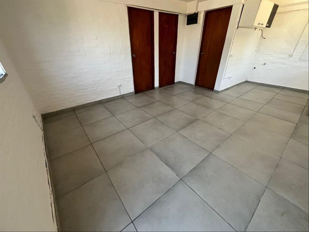 *** ALQUILADO *** CÉNTRICA EN PLANTA BAJA Solymar Alquiler