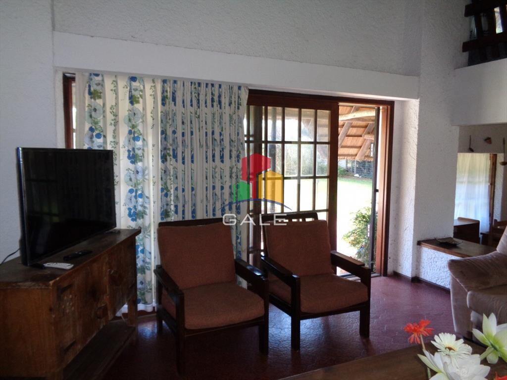 Alquiler anual y venta hermosa casa en zona de prestigio,