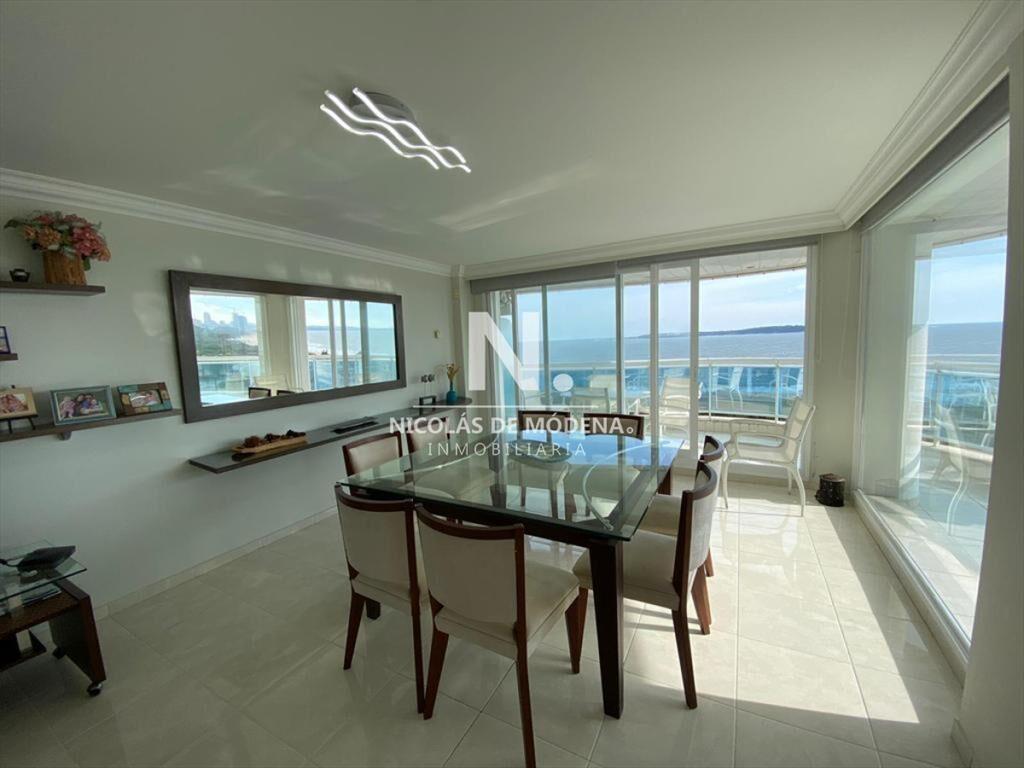 Hermoso departamento en venta de amplios