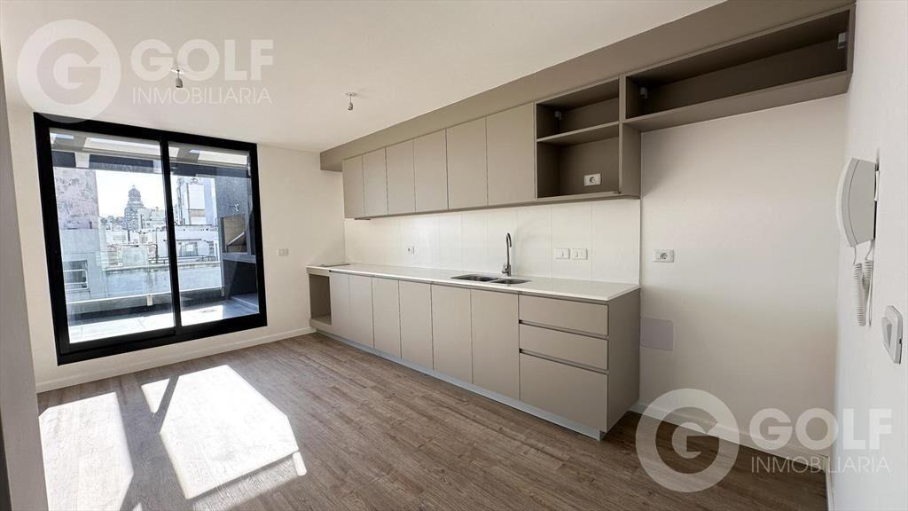Venta de apartamento de 1 dormitorio con amplia terraza en