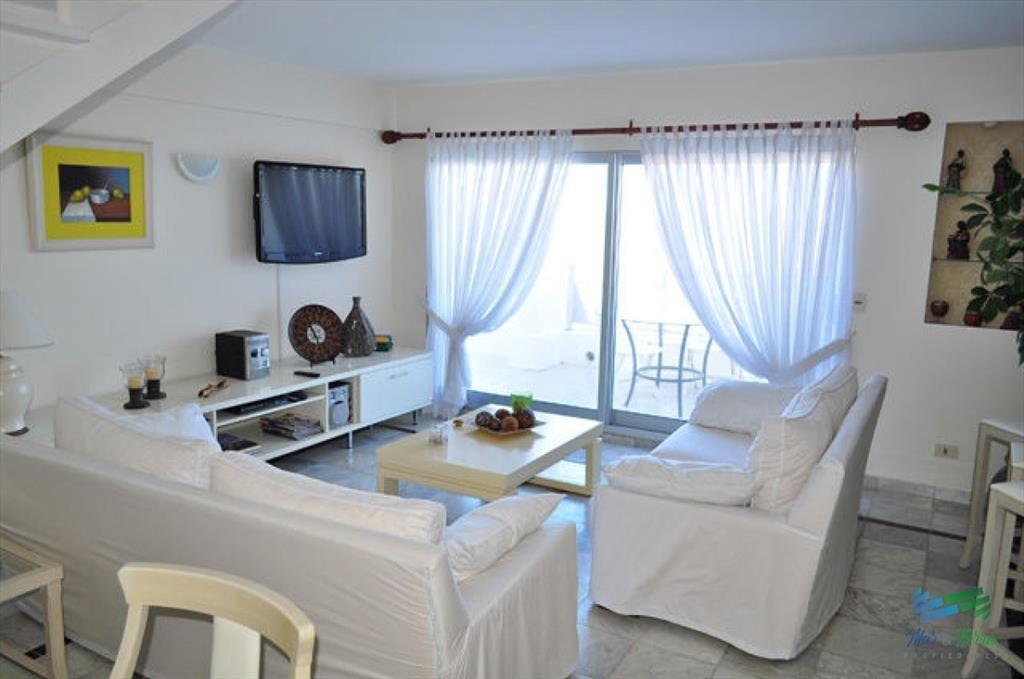 En venta apartamento 3 dormitorios y 3 baños en