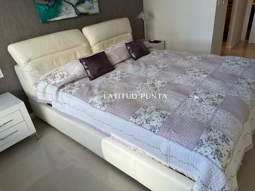 Apartamento con 2 dormitorios en suite