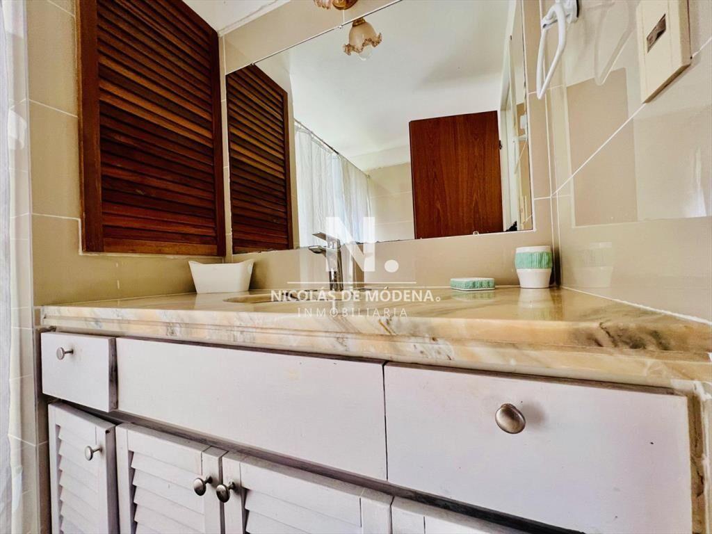 Se vende apartamento de 2 dormitorios en Roosevelt Punta de