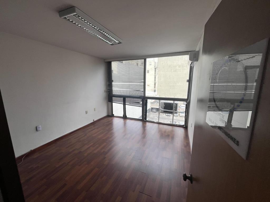 Oficina en Ciudad Vieja