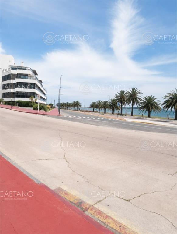 Venta apartamento 3 dormitorios. Penisula, Punta