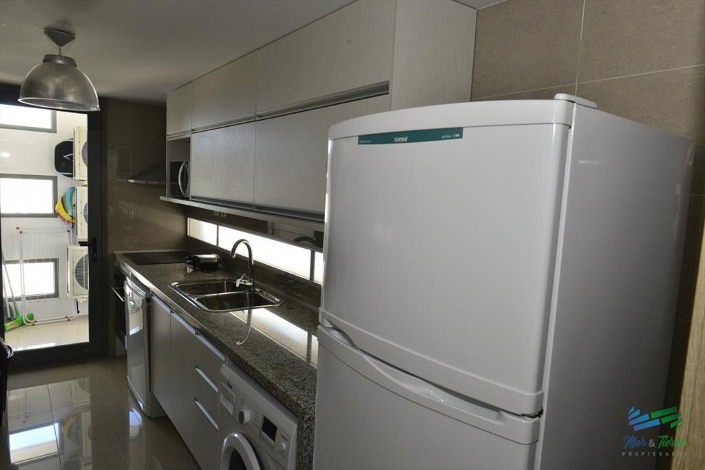 EN VENTA APARTAMENTO 2 DORMITORIOS CON EXCELENTES