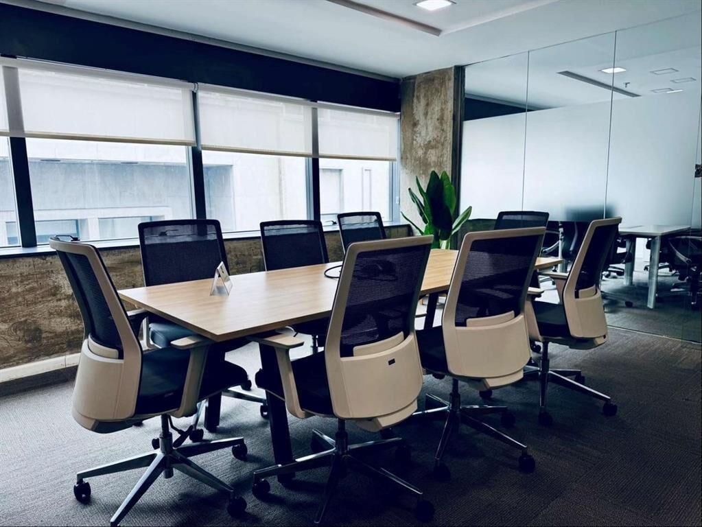 ALQUILER o VENTA - OFICINA - CIUDAD VIEJA - EDIFICIO DE CAT