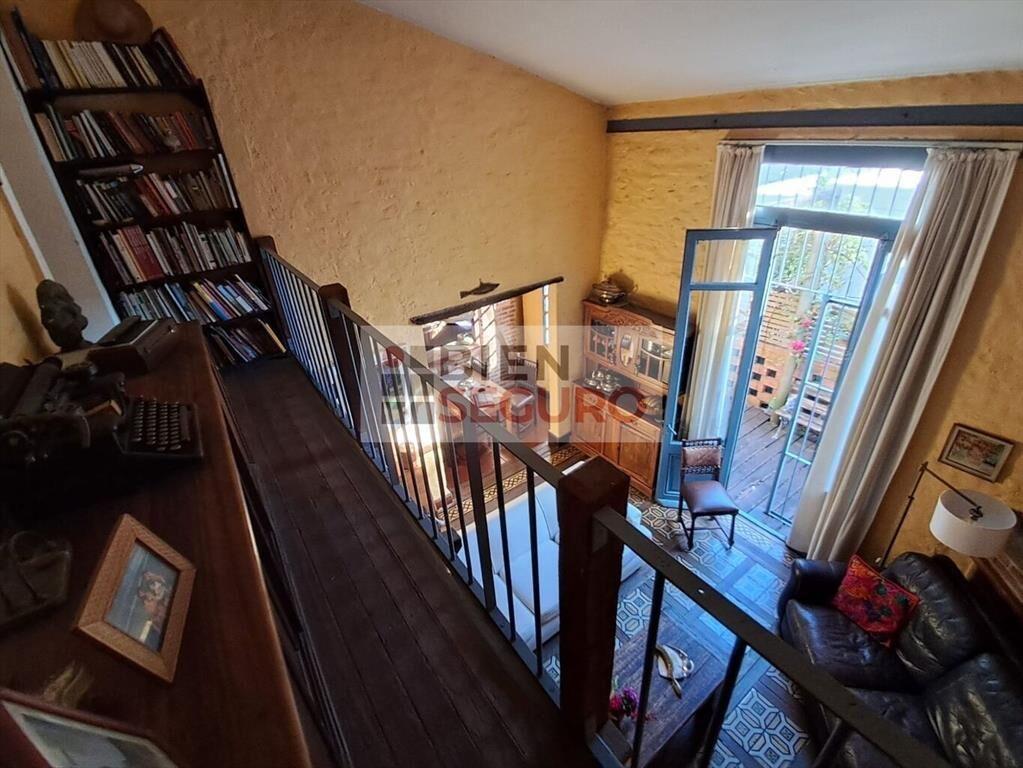 Cómodo apartamento al fondo, de 4 dormitorios en venta en P
