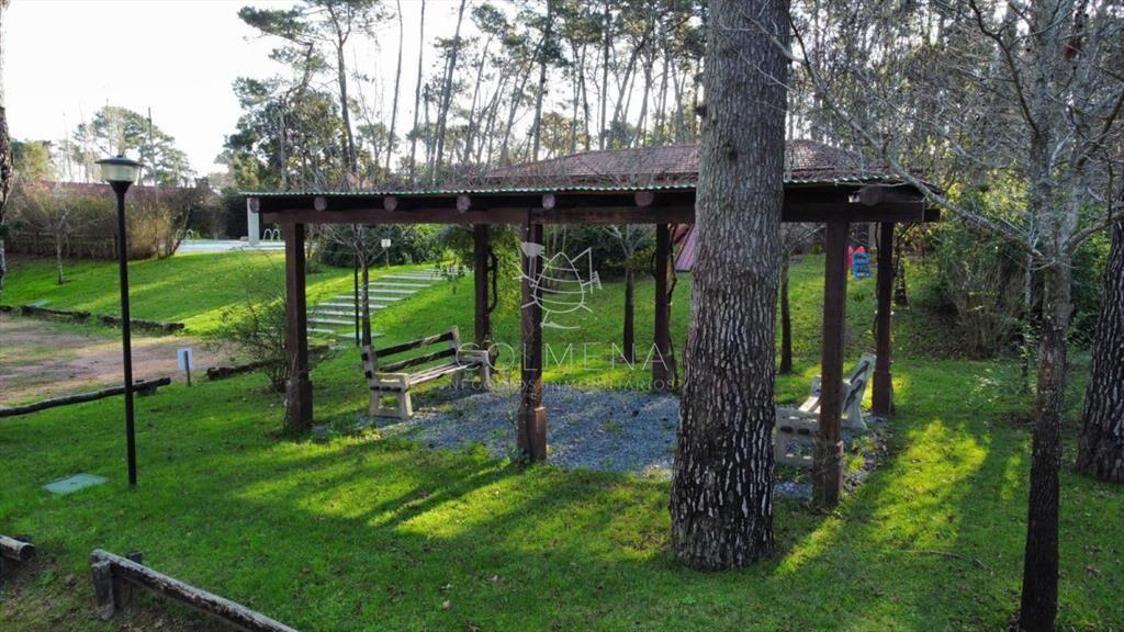En Pinares, Punta del Este vende terreno ideal