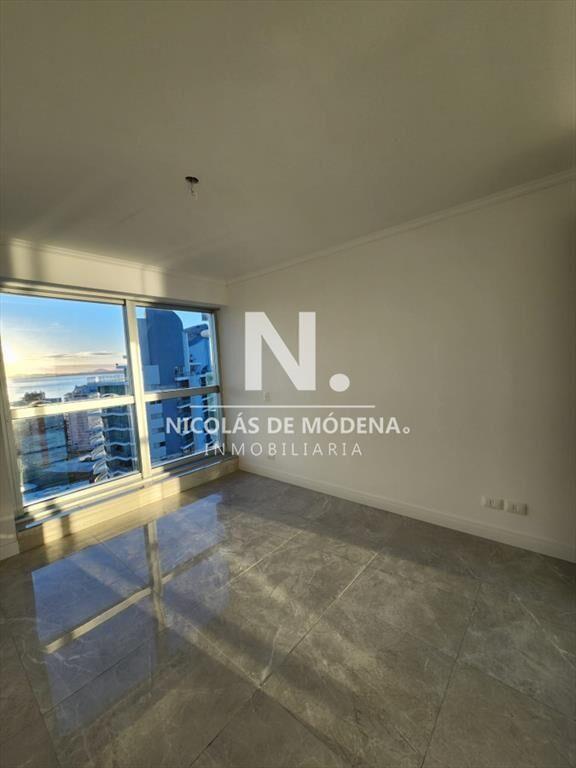 Vende apartamento en Miami Boulevard II, Piso muy