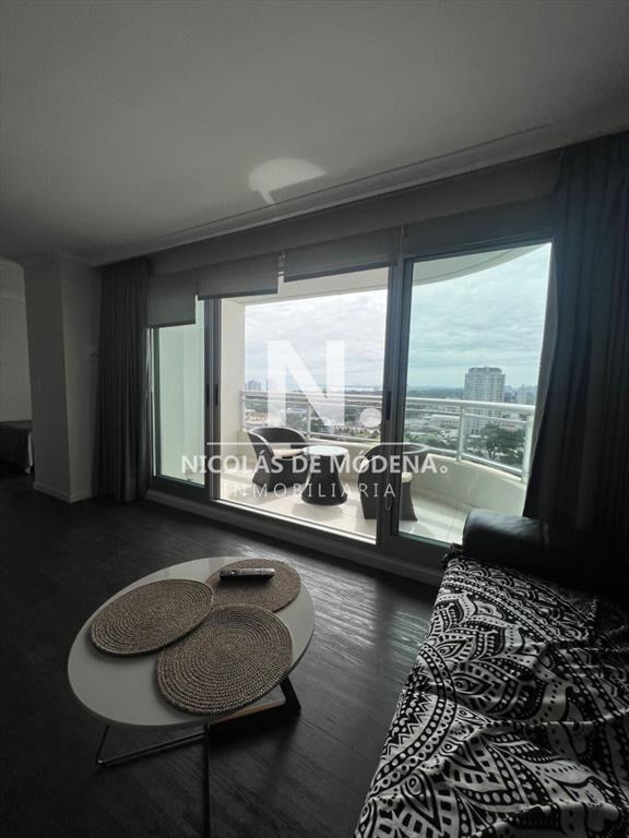 Departamento de 1 y medio dormitorio en venta a
