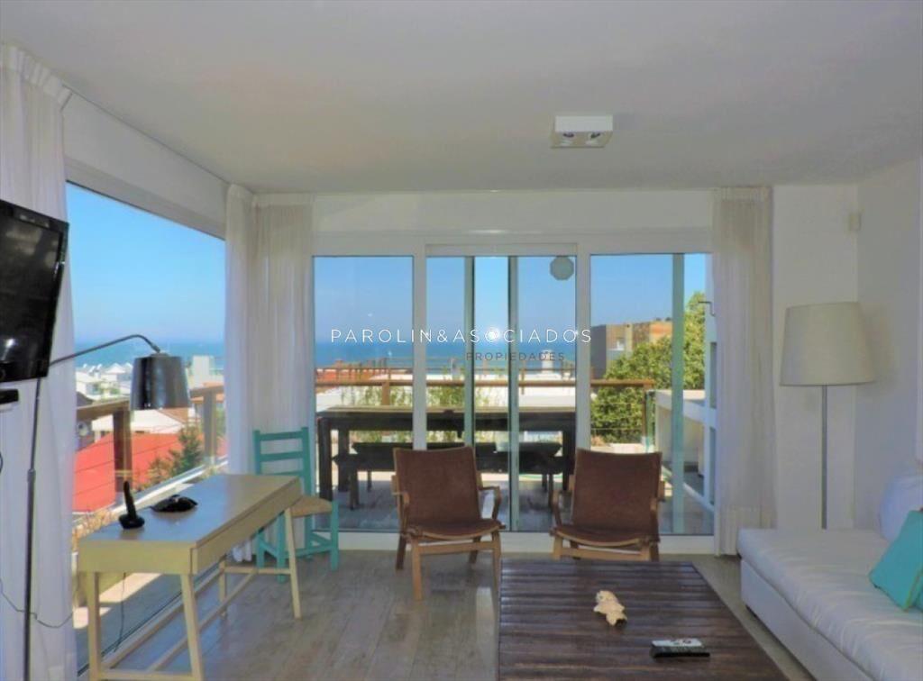 Departamento en Venta de 4 Dormitorios en