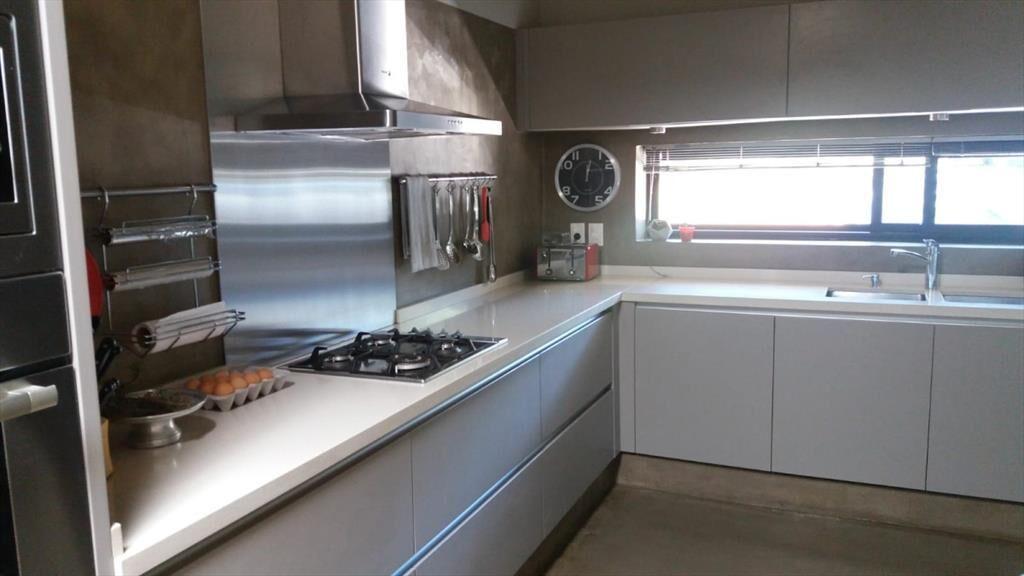 VENTA DE CASA DE 3 SUITES EN BARRIO CERRADO LA