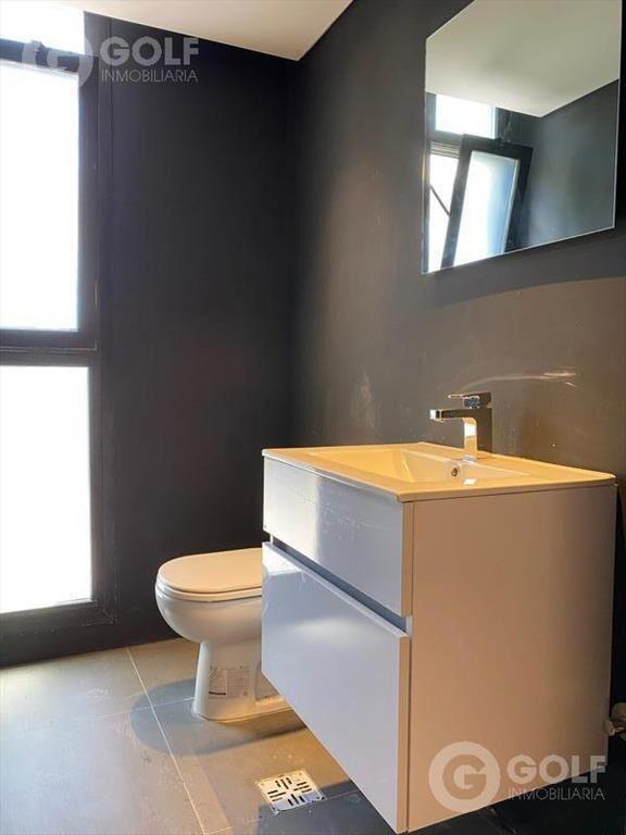 Venta apartamento 4 dormitorios con renta en Barrio Sur