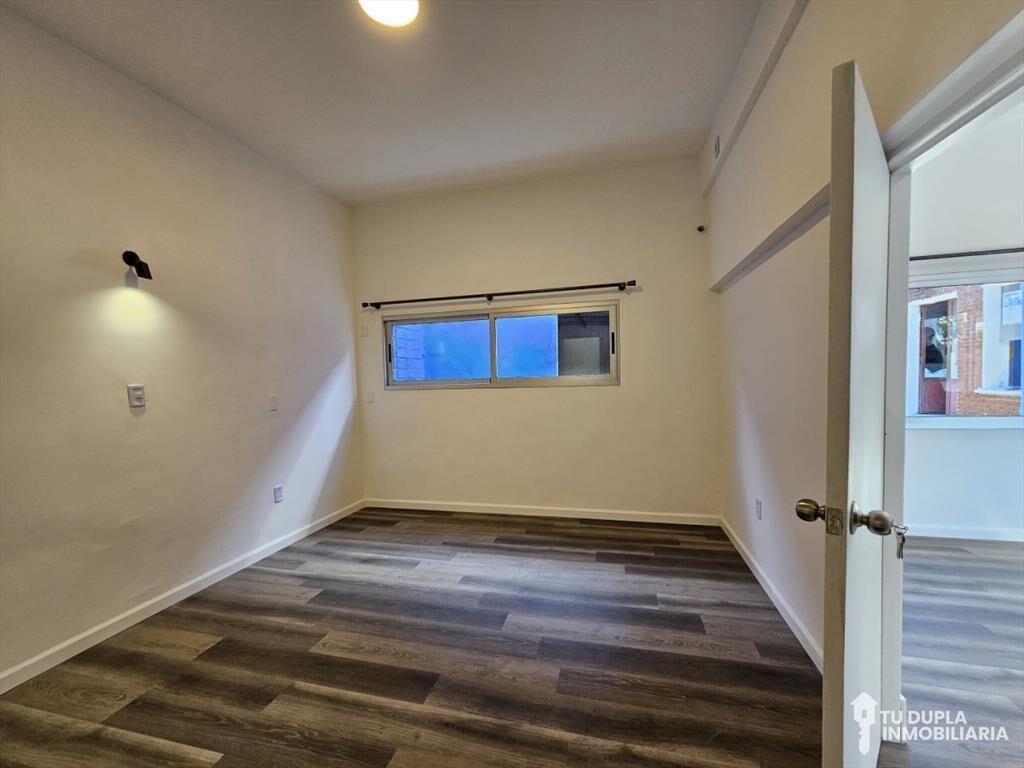 AlQUILER 1 DORMITORIO CON GARAJE, PEÃ?AROL