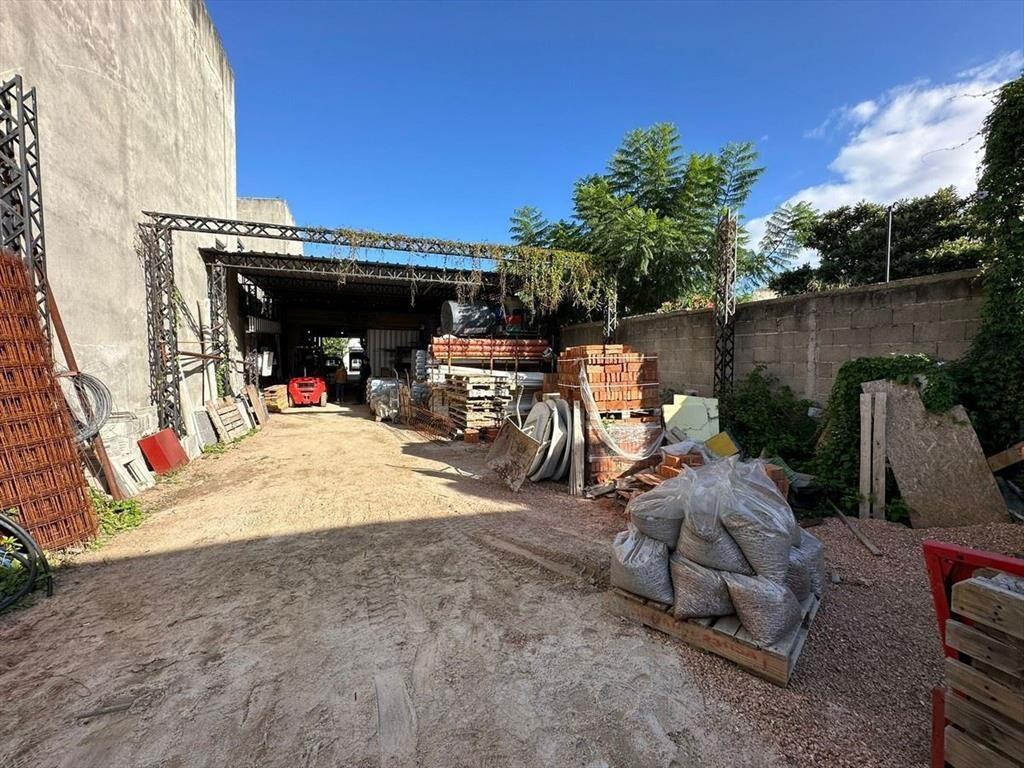 Venta local industrial galpon deposito comercial CON RENTA