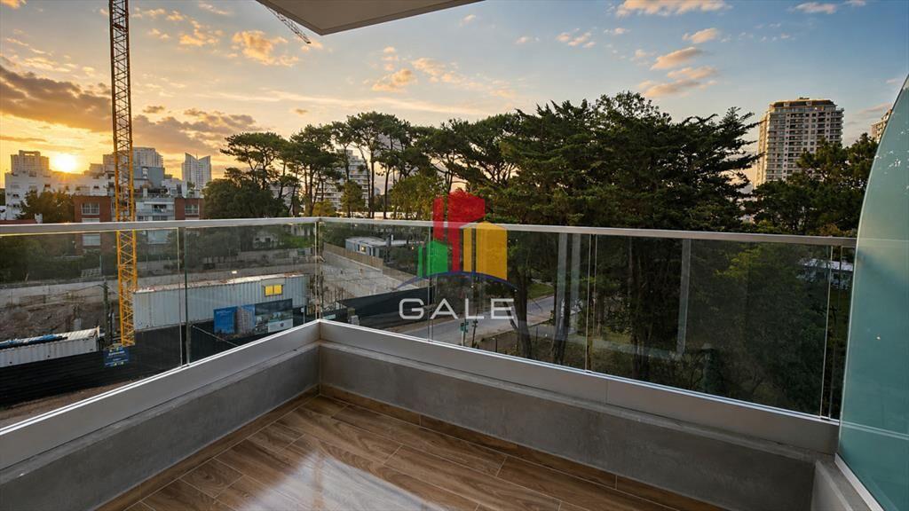 Apartamento de 1 dormitorio en venta, con vista a