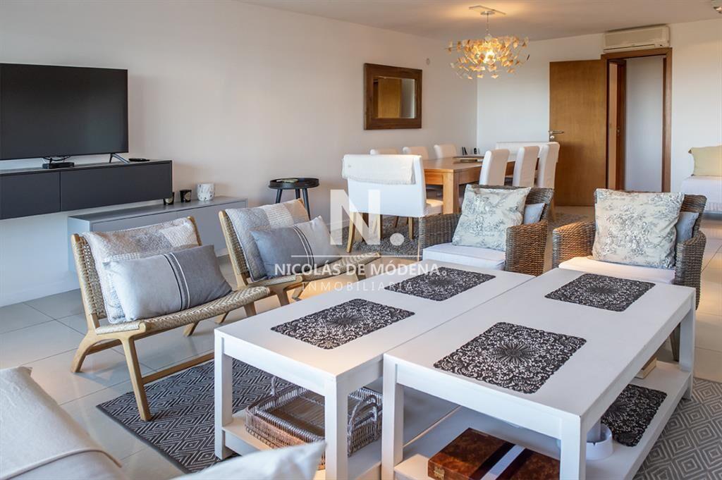 Apartamento de 3 dormitorios en Rincon del indio,