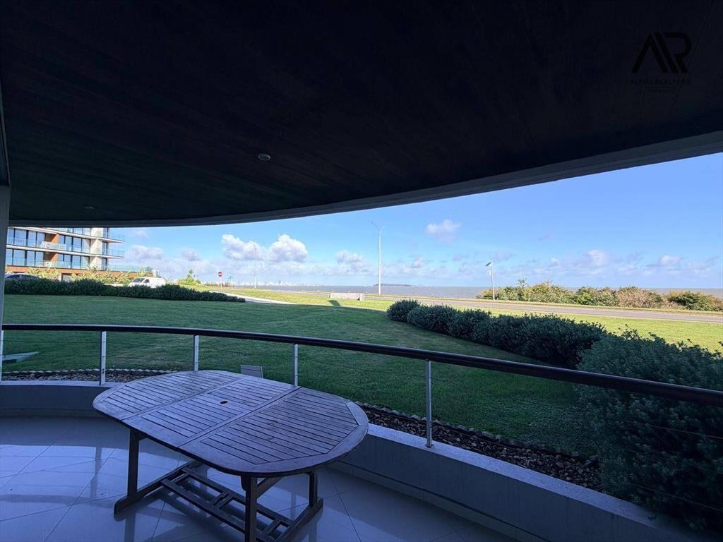 Apartamento en alquiler vista al mar c/ cochera en Pinares