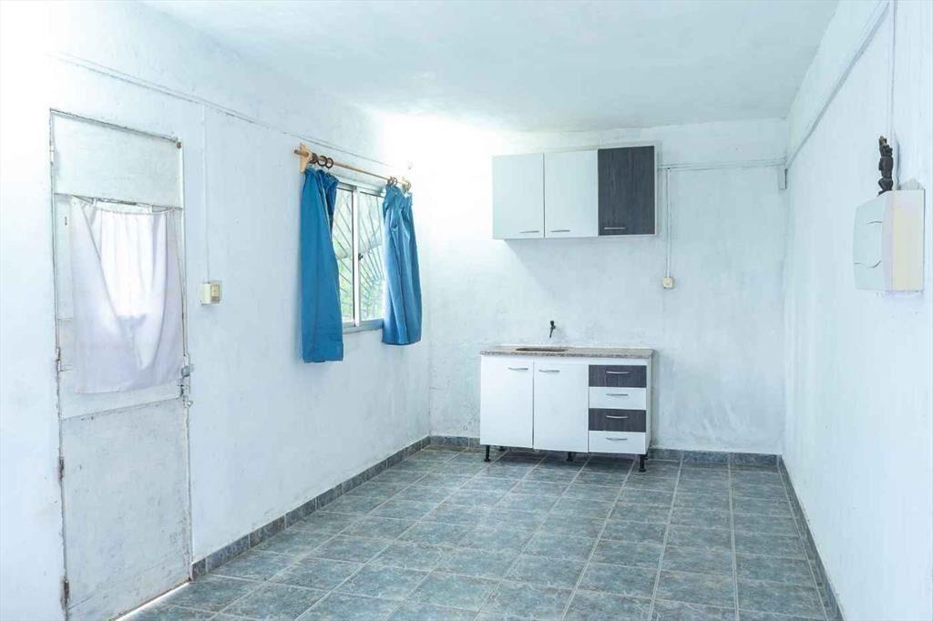 VENTA 2 CASAS + DEPOSITO MISMO PADRON, EN MARINDIA