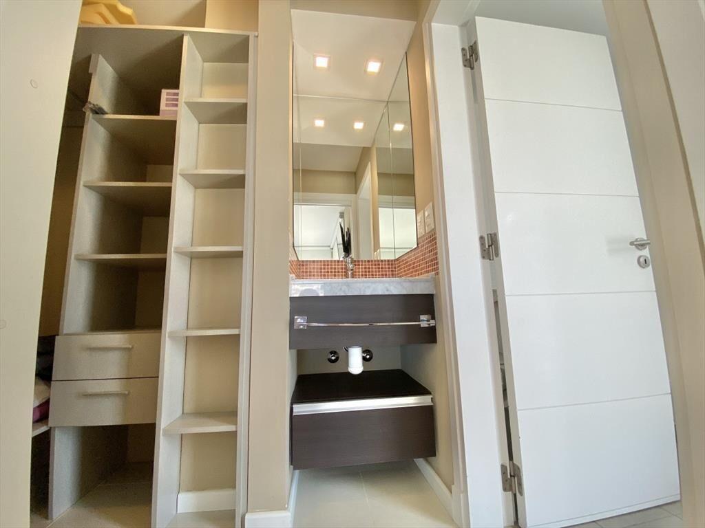 VENTA DE APARTAMENTO DE 3 DORMITORIOS - PLAYA