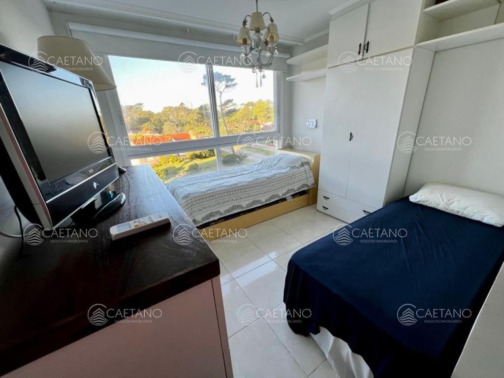 Apartamento en Mansa, 3 dormitorios *