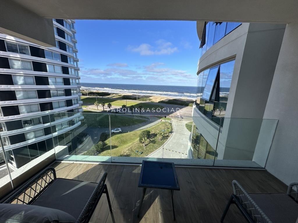 Excelente apartamento en venta en Punta del Este.