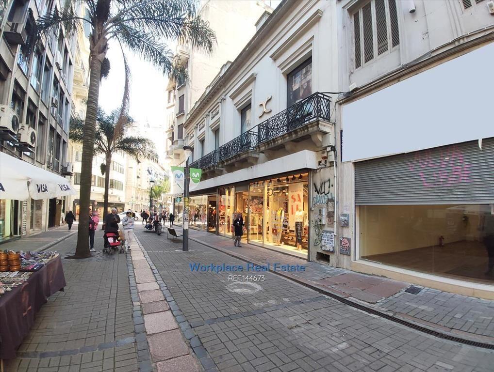 GRAN LOCAL COMERCIAL CON EXCELENTE VISIBILIDAD EN PEATONAL