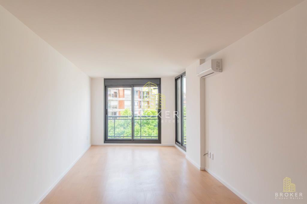 Alquiler de apartamento de 2 dorm. 2 baños, gge.
