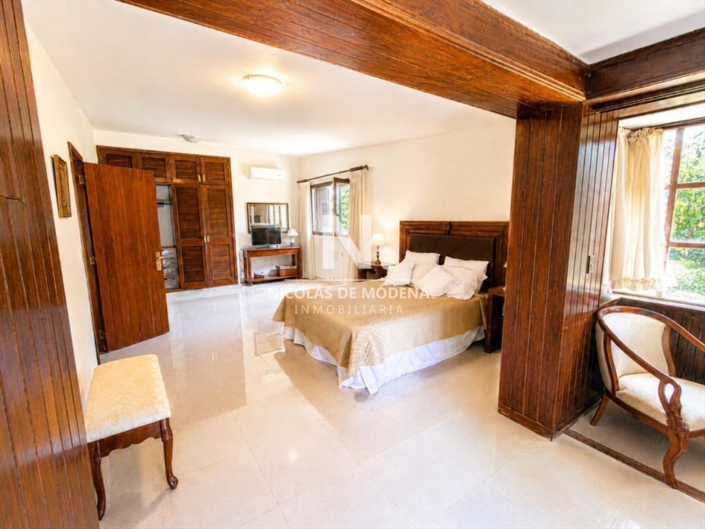 Espectacular chalet en zona residencial proximo a
