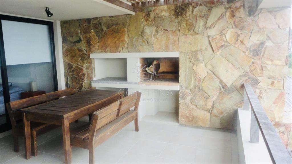 Venta de apartamento de dos dormitorios con dos
