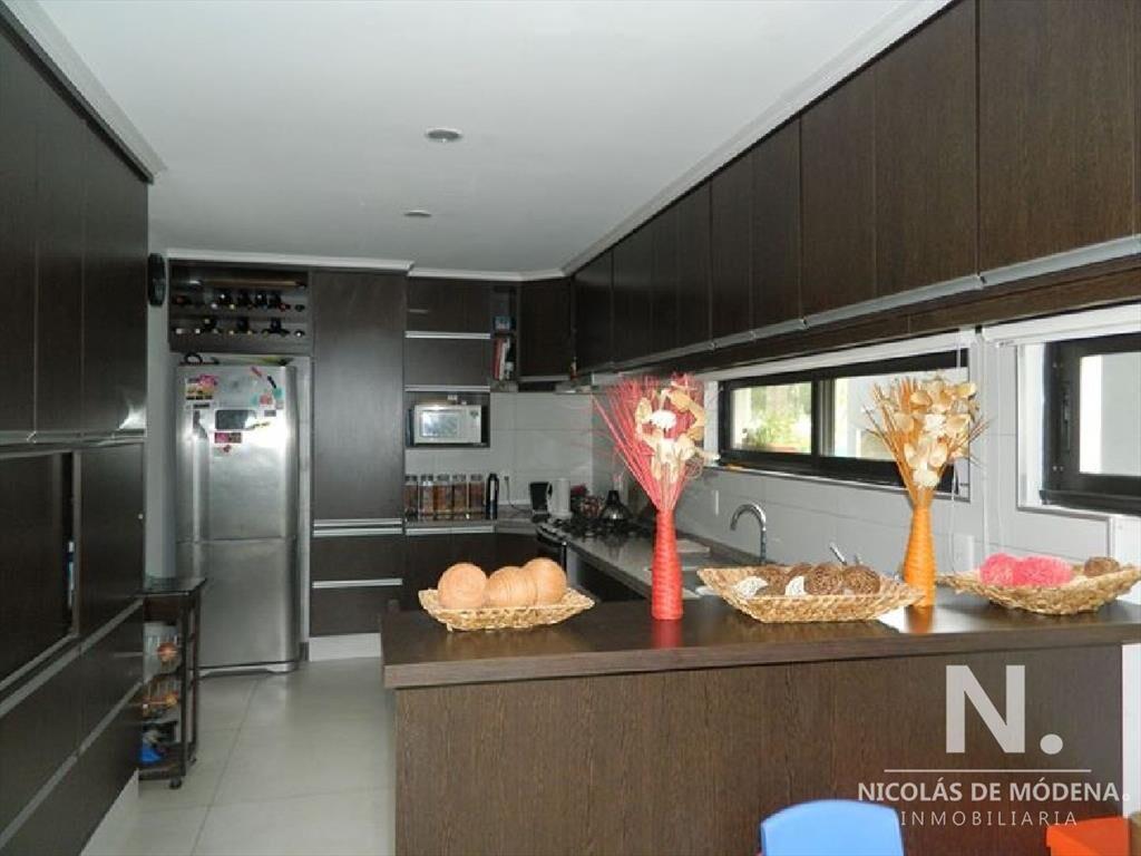 Casa Punta del Este - Barrio Privado 5 dormitorios