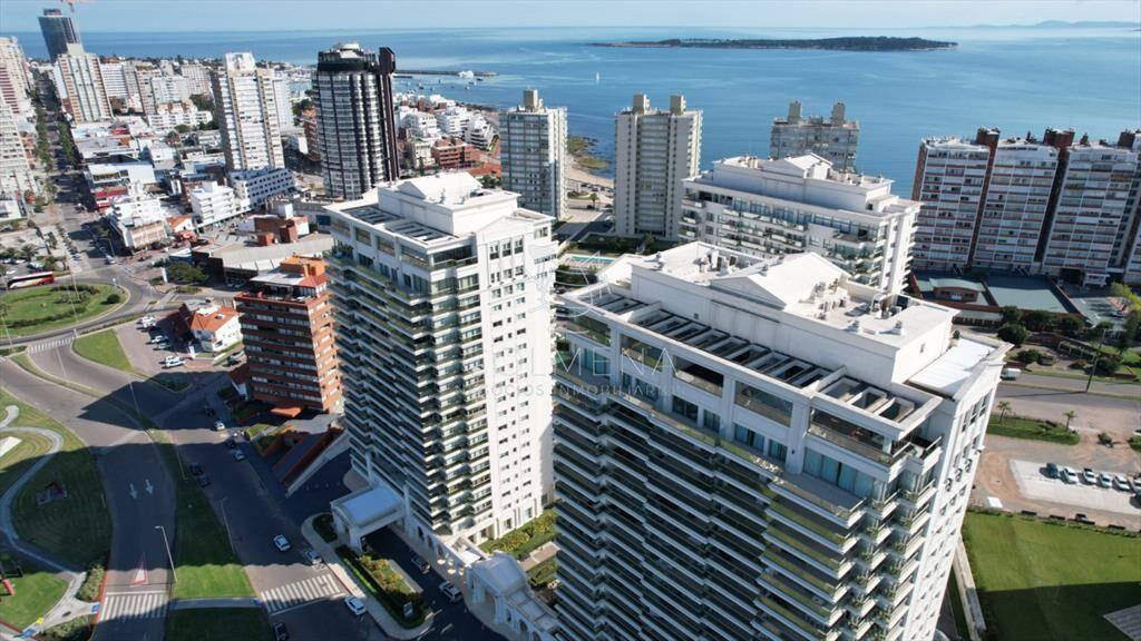 Apartamento en Venta de 3 dormitorios Frente al ,