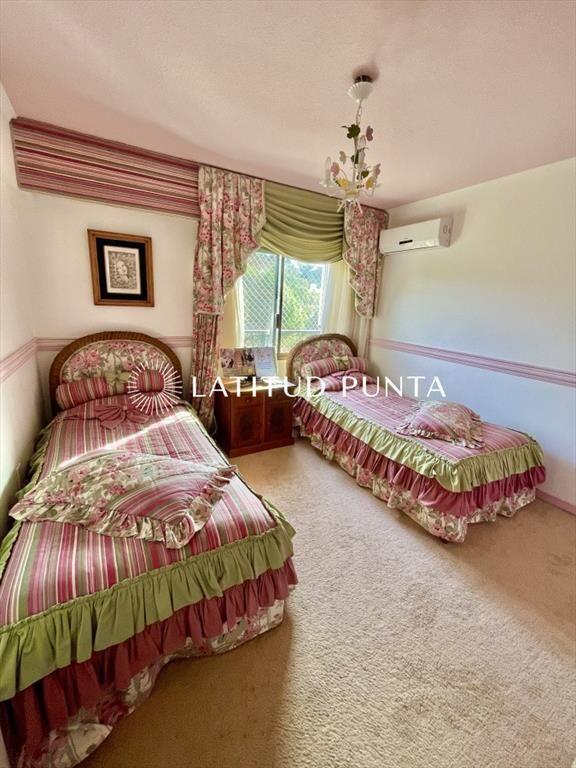 Apartamento en Brava, 4 dormitorios más dependencia