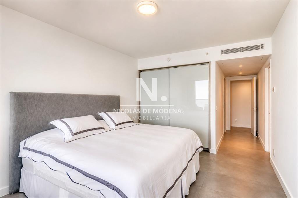 En venta apartamento de 2 dormitorios frente al -