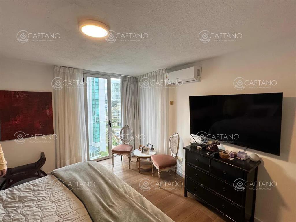 Venta apartamento en playa brava, punta del este