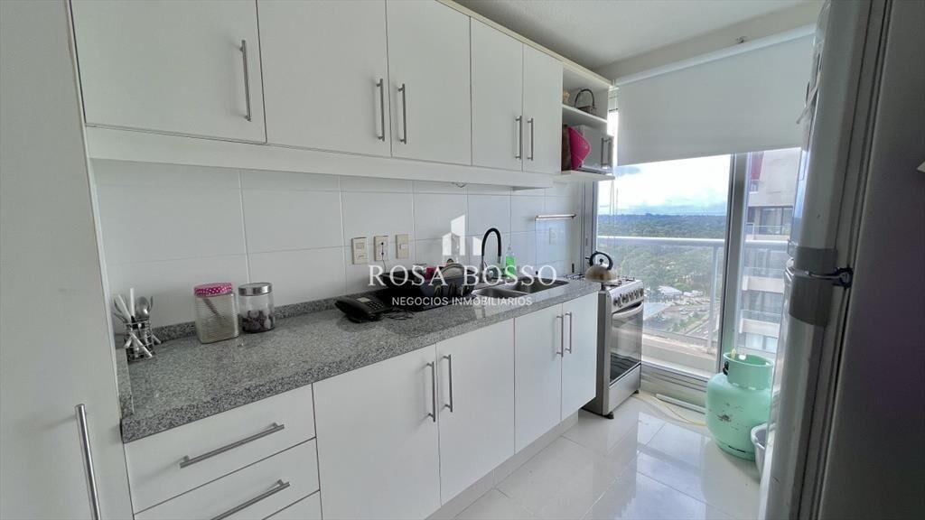 EN VENTA APARTAMENTO 2 DORMITORIOS,ROOSEVELT