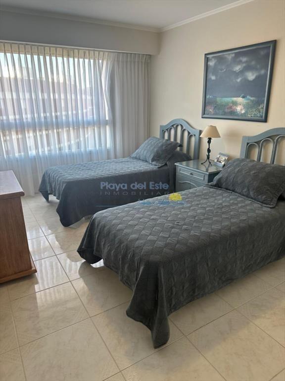 Apartamento en Alquiler temporal de 3 dormitorios