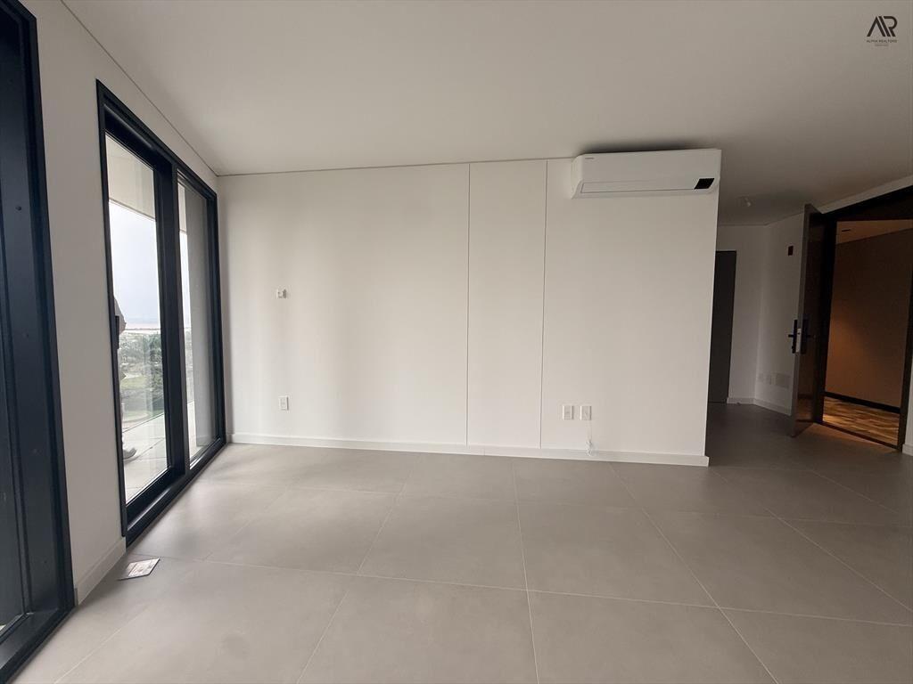Apartamento en alquiler c/ cochera en Puerto Buceo