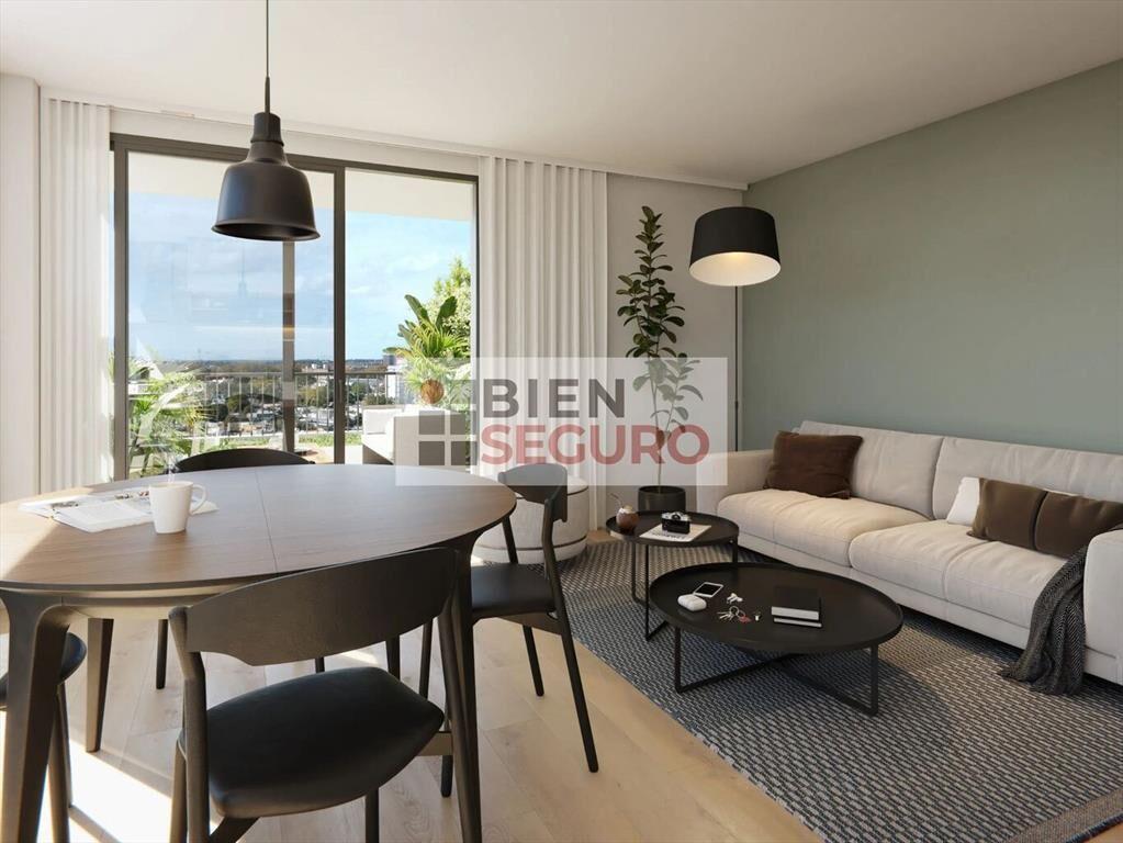 Apartamento de 2 dormitorios en venta en La Blanqueada. Con