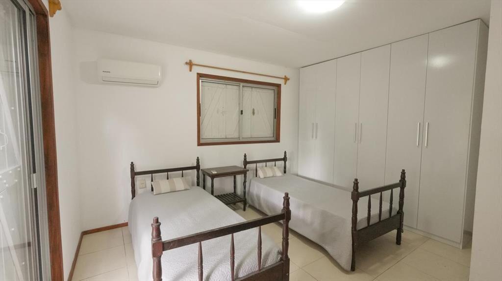 Casa en Venta en El Tesoro: 3 Dormitorios + Apartamento Ind