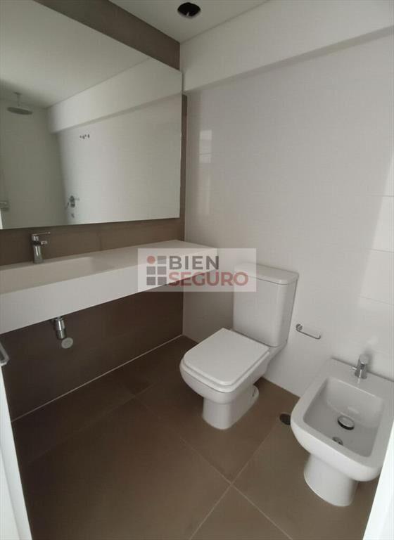 Impecable monoambiente, con piscina, spa y otros amenities,