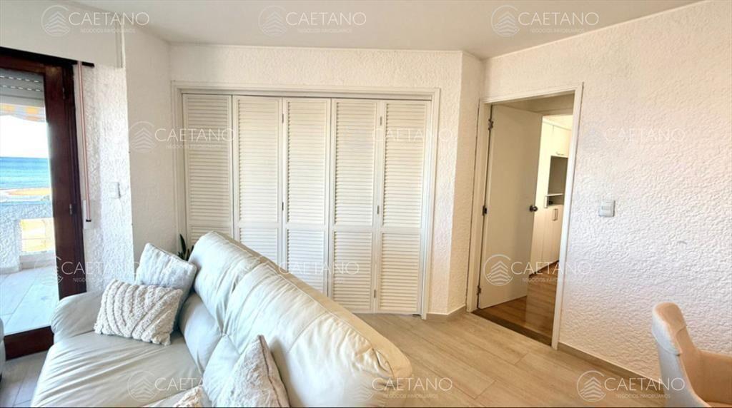 Venta de apartamento primera línea playa mansa