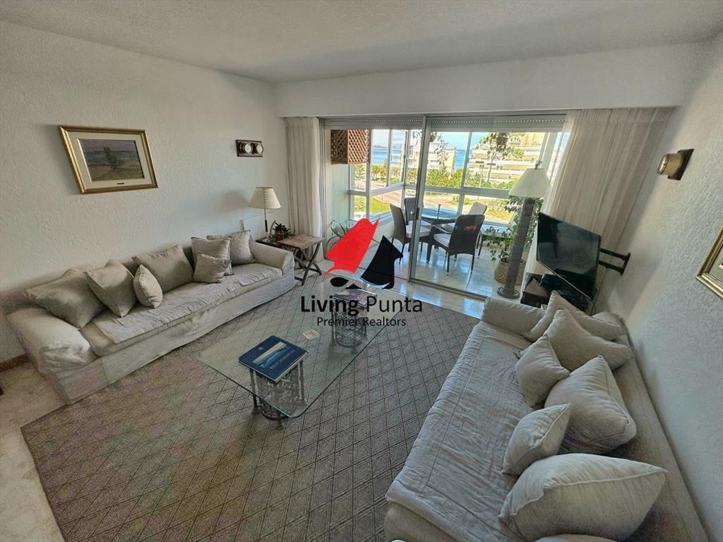 Apartamento en venta a pasos del mar
