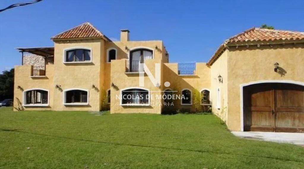 Casa en Pinares, 3 dormitorios *