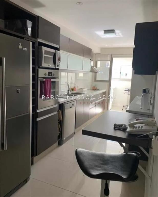 Apartamento en venta de 3 dormitorios en Torre