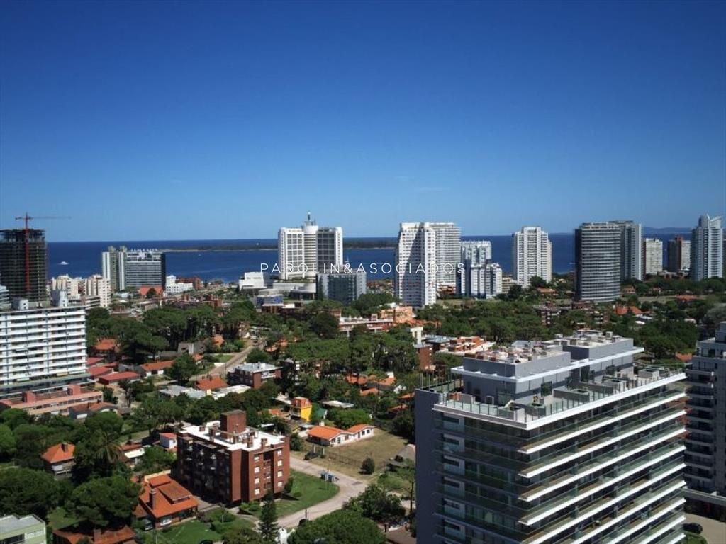 Apartamento en venta en Icon Brava tower, Punta